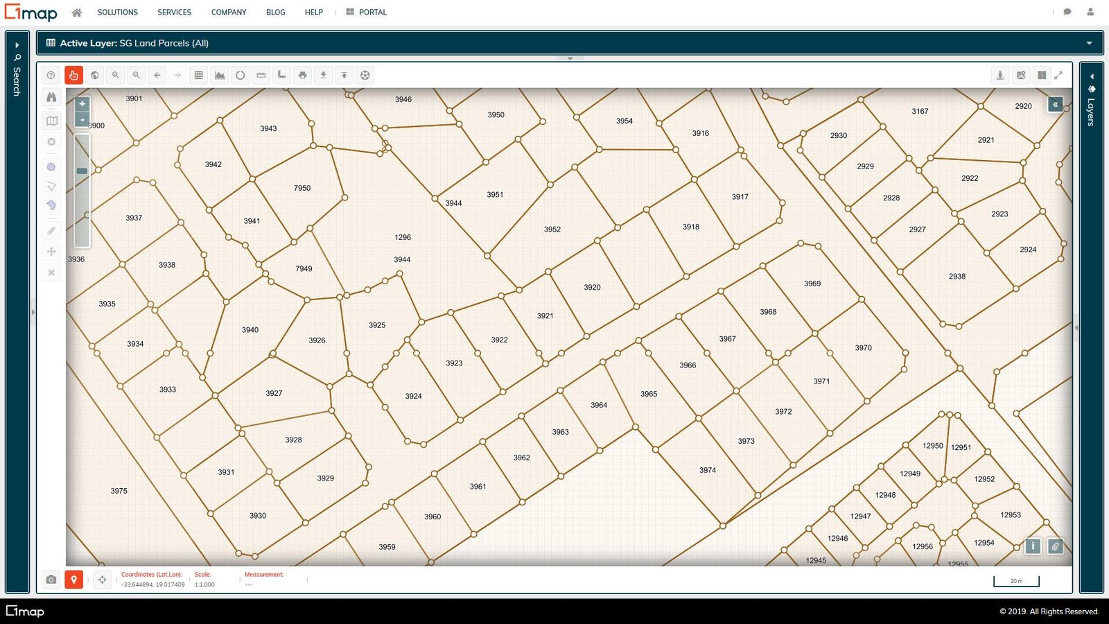 contoh data spasial polygon